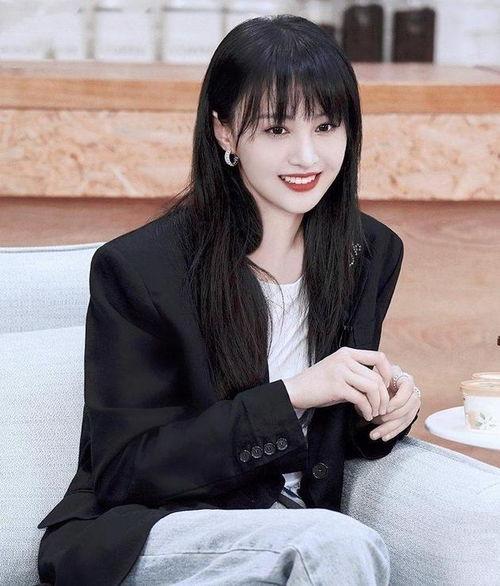 郑爽爆料吃瓜,娱乐圈内幕大揭秘，吃瓜群众纷纷围观