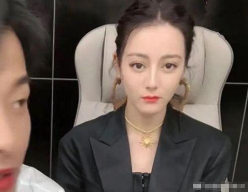 明星养网红当伴侣,揭秘明星伴侣养成记